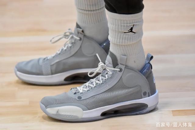 李荣培三年常规合同续约天津 升任球队副队长